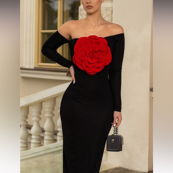 SIERRA DARIEN DRESS - Picture 1 of 5